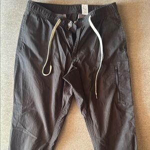 Vuori Ripstop pants with drawstring